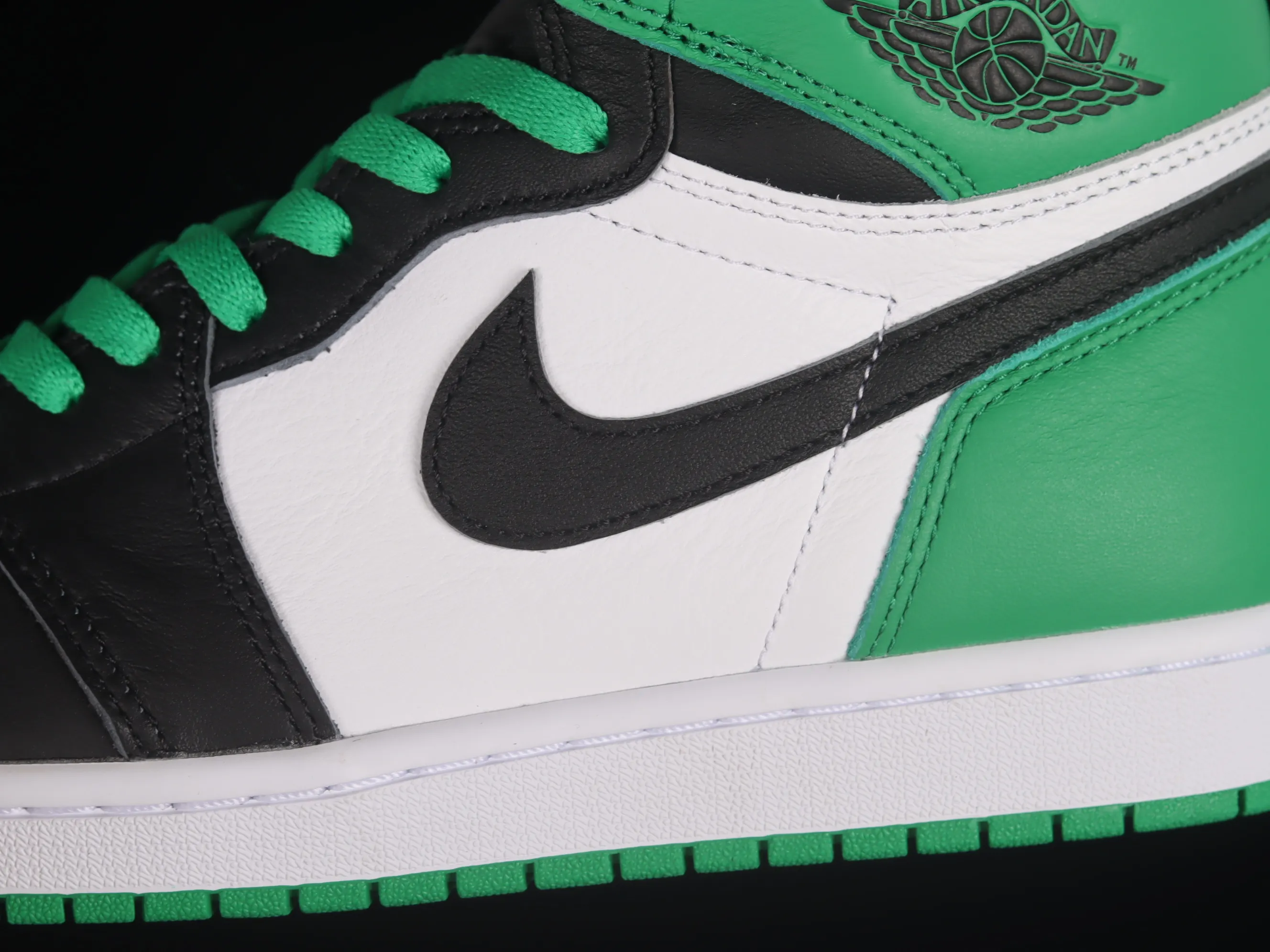 All categories Air Jordan Jordan series basketball shoes Air Jordan 1 High LJR version Air Jordan 1 High OG "Lucky Green" AJ1 Joe 1 Celtics Black Green Toe DZ5485-031
